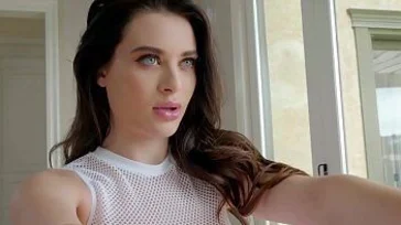 Britney Amber est vraiment géniale, quelle bonne baise anale !